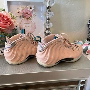 Nike air foamposite 1